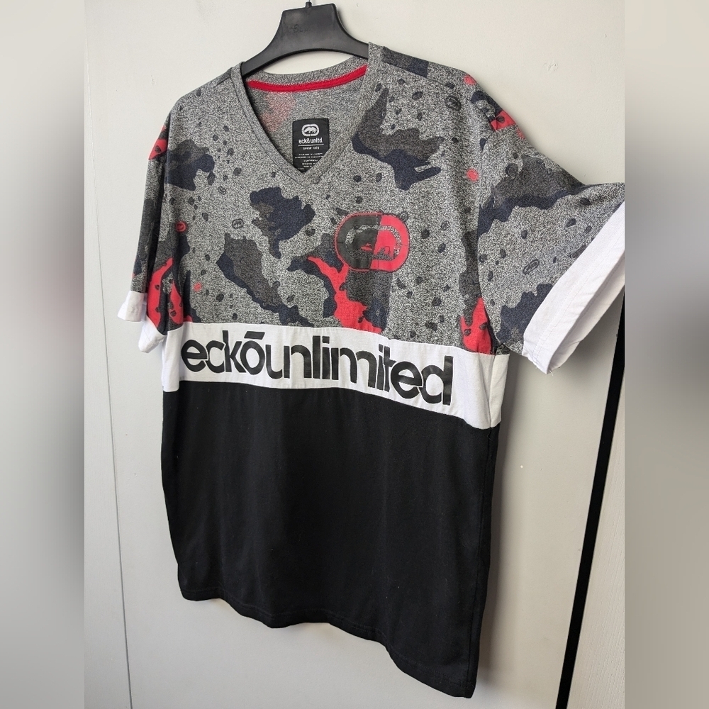 ECKŌ UNLTD Men T Shirt Size XL CAMO Short Sleeve In GREAT Condition